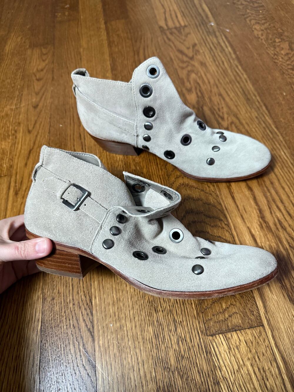 Sam Edelman Pedra Grommet Bootie Size 7.5
